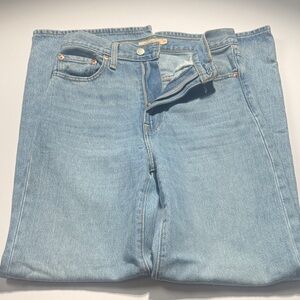 Levi's High Rise Light Blue Jeans